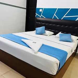 https://valiyaparambil-residency.kerala-hotels.net